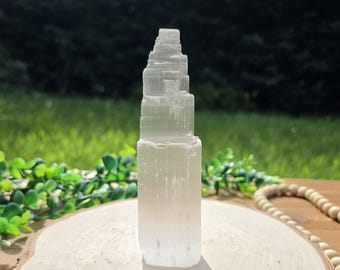 Torre de selenita, cristal de montaña, 15 cm