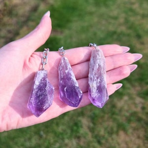 Bahia Amethyst Rough Point Crystal Keyring