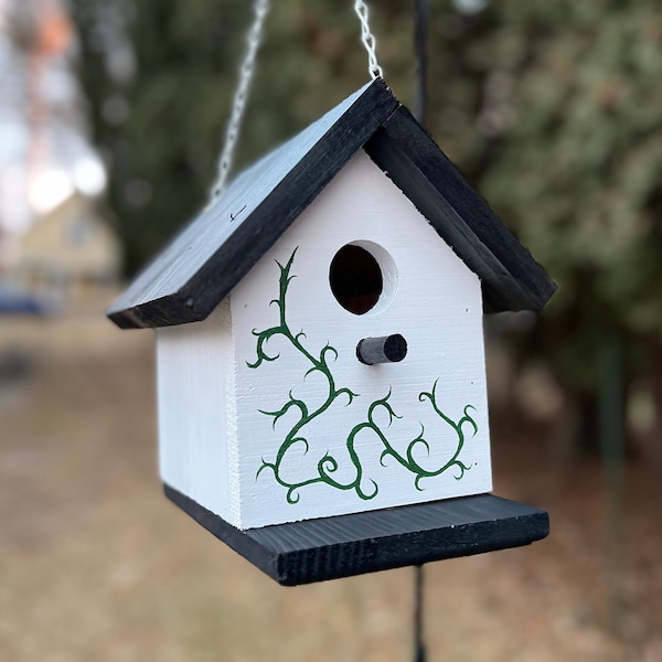 Hanging Wood Birdhouse, Modern Birdhouse, Simple classic design