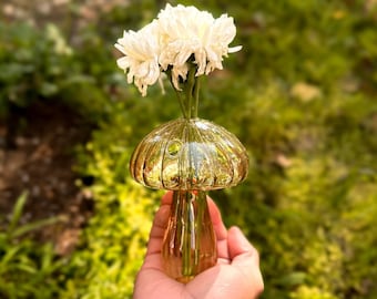 Glass Mushroom Bud Vase, Floral Home Decor, Mushroom Decor, Creative Flower Vase, Plant Lover Gift, Small Mushroom Vase, Housewarming Gift