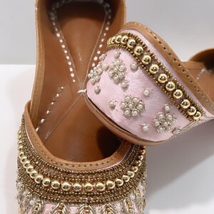 Hand Embroidered Punjabi Jutti: Traditional Khussa Bridal Shoes Pink