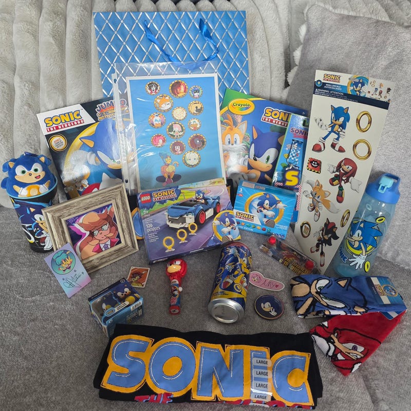 Sonic Hedgehog Gift Box - 60+ Gift Ideas for 2026