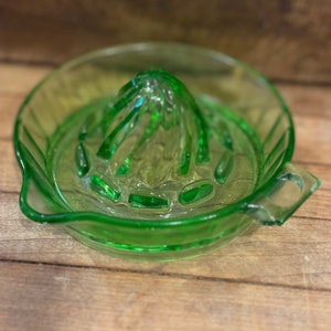 Uranium Vaseline Glass Juicer