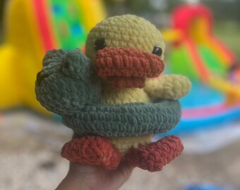 Kaczka na szydełku z pluszową zabawką Floatie, Letnia pluszowa kaczka, Wykonana na zamówienie, Prezent dla małego dziecka, Pluszowa kaczka