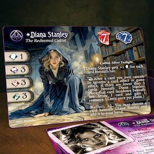 Diana Stanley (Glitter Edge) - Compatibile con Arkham Horror LCG - Carta Investigatore Personalizzata - Full-Art - Stile Promo