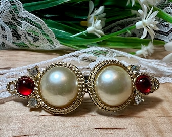 Vintage Rhinestone and Pale Pink Faux Pearl Hair Barrette  display picture 3