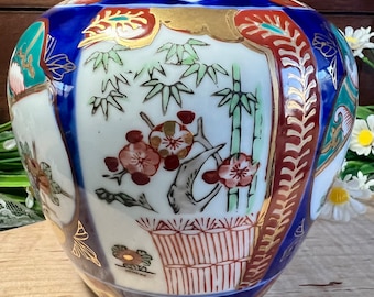 Vintage Gold Imari Hand Painted Japanese Ceramic Vase