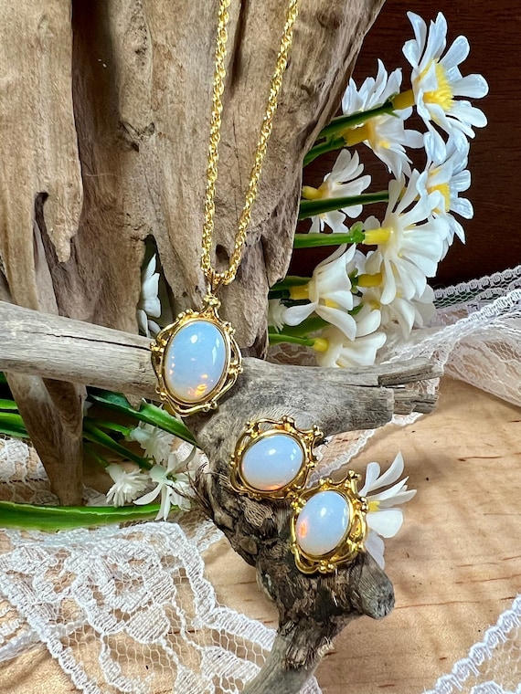 Vintage Faux Opal and Gold Tone P. Carson Pirie S… - image 1
