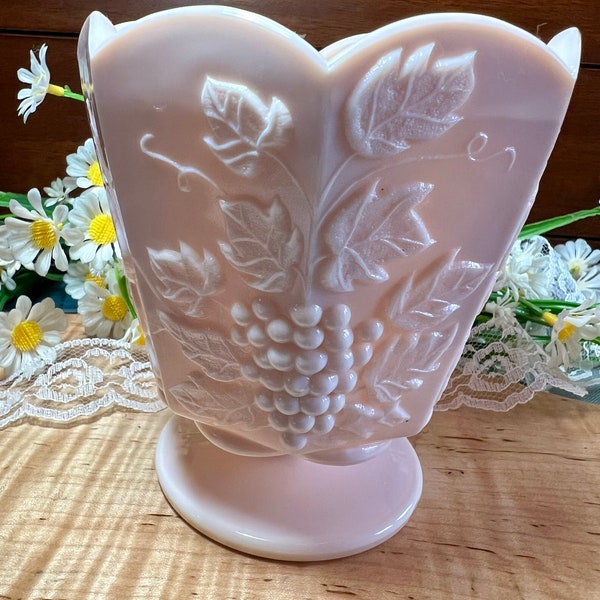 Vintage Napco Shell Light Pink Milk Glass Vase/Planter