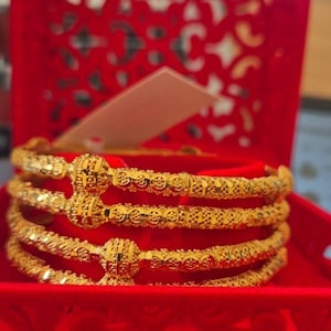 goldpalted 24k Ball kangan bridal bangle