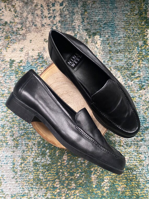 Vintage 90s Nine West black leather classic loafer