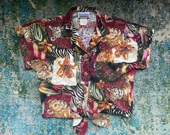 Vintage 90s Connections jungle cats animal print tie front camp shirt, size large / vintage clothing / 90s style / animal print / lions