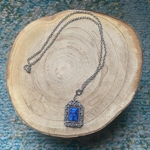 Vintage silver blue lapis stone pendant chain necklace / vintage necklaces / pendant / lapis stone / blue lapis / 70s style  / 80s style