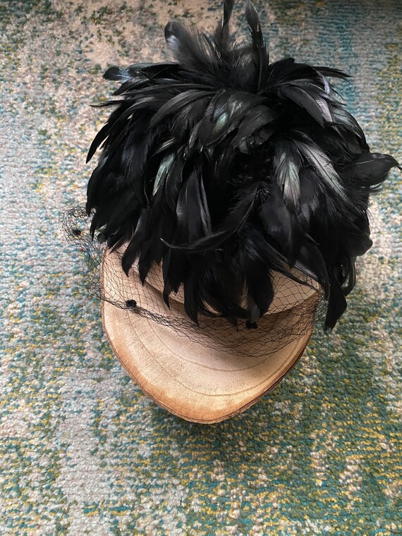 Vintage 50/60s Don Anderson wool cream hat with black ostrich feathers and veil Vintage | Accessories | Vintage 560s Don Anderson Wool Cream  main image 2