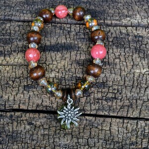 Wooden Flower Stretch Bracelet