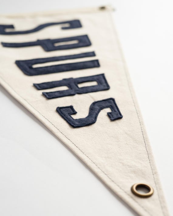 Fanion Vintage Tottenham Hotspur – Club Anglais – Collection