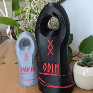 Valheim Inspired Personalized Tombstone | Viking Desk Decor | Custom Text | Norse Gaming Room Deco | Unique Gamer Gift | Game Collectible