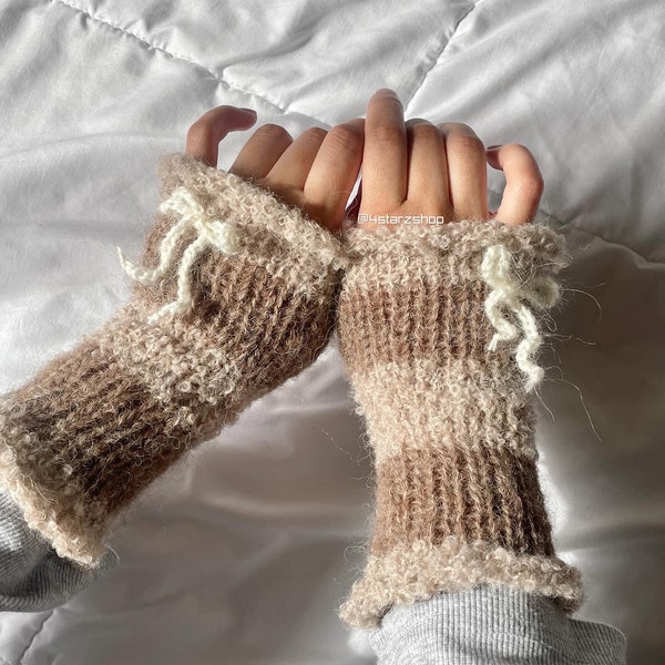 Knit Frilly Fingerless Gloves - Choco Nougat