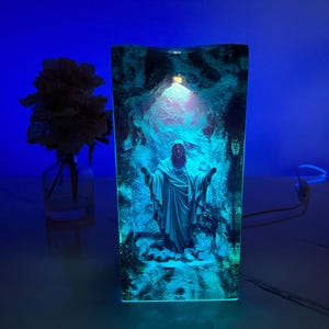 Imperfect - Jesus Resin Wood Night Light – Christ the King Statue Lamp, Catholic Gift, Christian Home Decor, Religious LED Light