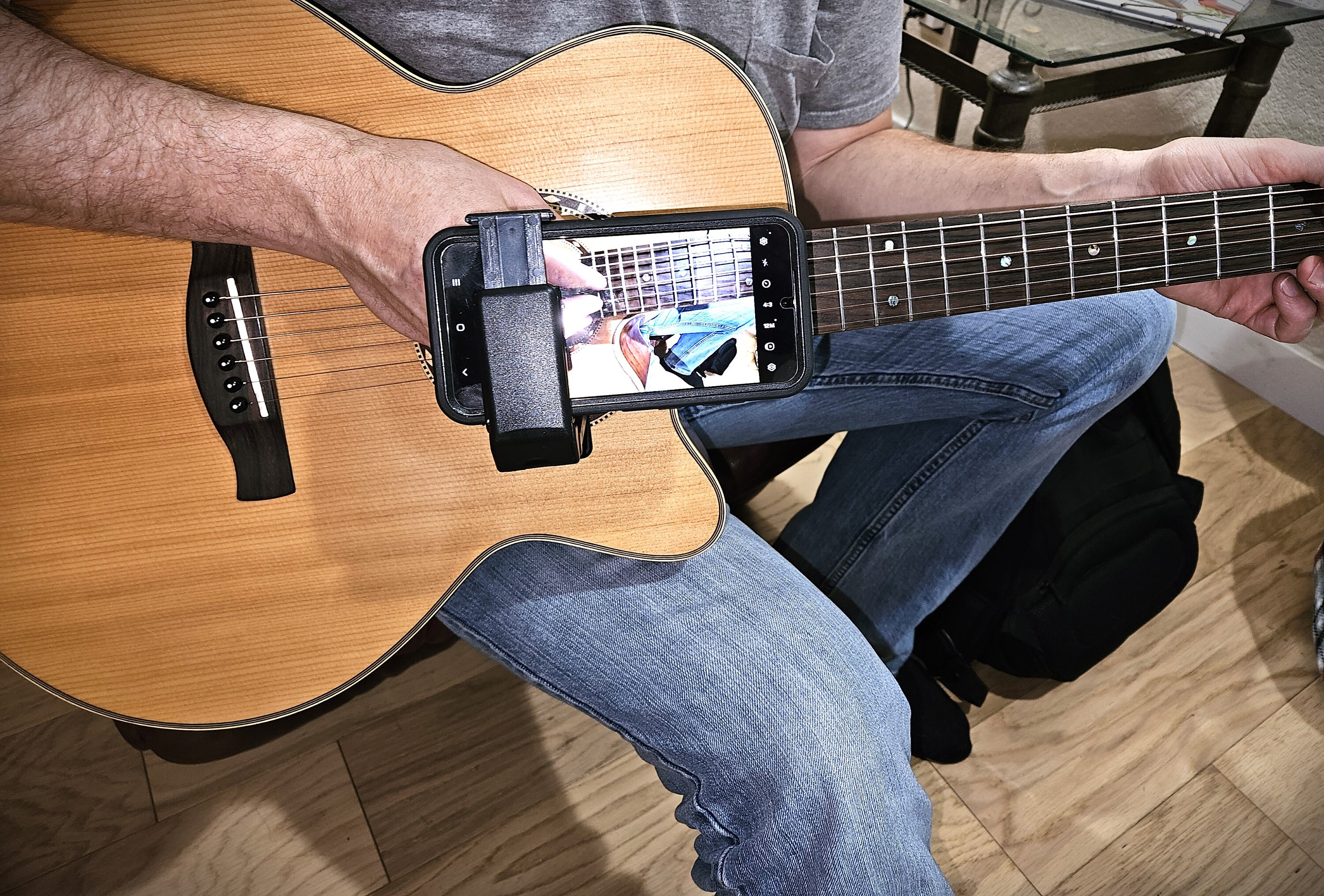 Soporte Giratorio Para Teléfono En Guitarra O Bajo - Ideal Para Músicos, Creadores De Contenido Y Lecciones En Casa