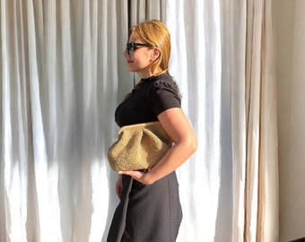 Handmade Crochet Raffia Clutch Bag: Summer Straw Pouch