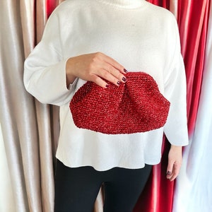 Handgemachte Metallic Raffia Tasche, gehäkelte Clutch Bag, schimmernde minimalistische Geldbörse für Hochzeiten, Geschenk für sie, gestrickte Handtasche, Damentasche