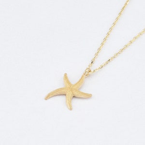 Starfish Gold Necklace, 14K Gold Starfish Necklace, Starfish Gold Necklace, Starfish Charm Necklace, Animal Necklace, Gold Animal Necklace.