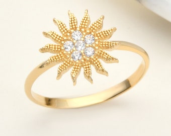 14K Gold Sun Ring, Sun Ring, Calestial Ring, Animal Gold Ring, Sunshine Ring, Gold Sun Ring, Calestial Gold Gift, 14K Gold Ring.