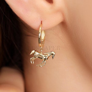 Horse Hoop Earrings, 14K Gold Horse Earrings, Horse Gold Hoop Earrings, Animal Earrings, Horse Earrings, Gold Animal Earrings, 14K Earrings.