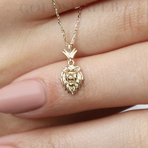 14K ゴールド ライオン ネックレス、ゴールド ライオン ヘッド ネックレス、ライオン ネックレス、ライオン チャーム ネックレス、動物ネックレス、ゴールド アニマル ネックレス。