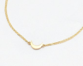 14K Gold Moon Bracelet, Gold Moon Bracelet, Moon Charm Bracelet, Calestial Bracelet, Gold Tiny Moon Charm Bracelet, 14K Gold Bracelet.