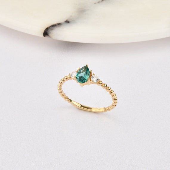 14K Gold Emerald Stone Ring, Emerald Gold Ring, Emerald oval Shape Ring, Gold Emerald Ring, Gemstone Ring, May Birthstone Ring.