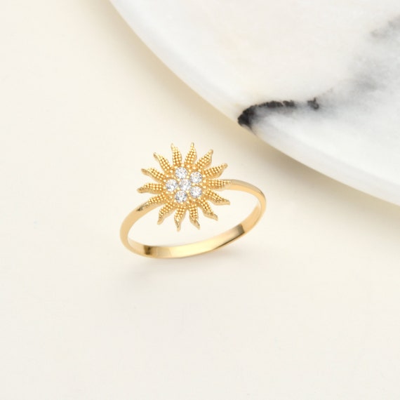 14K Gold Sun Ring, Sun Ring, Calestial Ring, Animal Gold Ring, Sunshine Ring, Gold Sun Ring, Calestial Gold Gift, 14K Gold Ring.