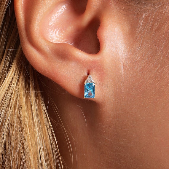 14K Gold Aquamarine Earrings, Aquamarine Stud Earrings, Aquamarine Gold Earrings, March Birthstone Earrings, 14K Stud Earrings. 14K Earrings