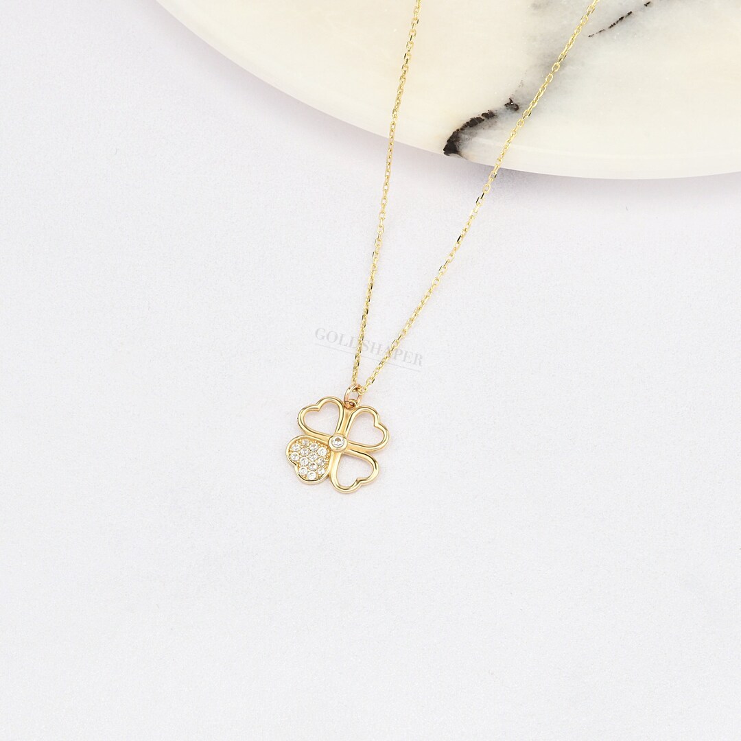 14K Gold Clover Chain main image 1