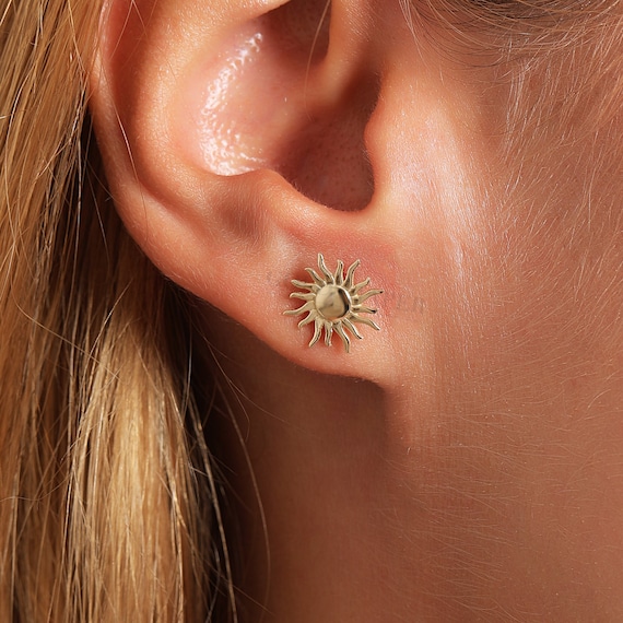 Sun Gold Earrings, 14K Gold Sun Earrings, Sun Stud Earrings, Sunshine Earrings, Gold Sunshine Earrings, 14K Gold Earrings.