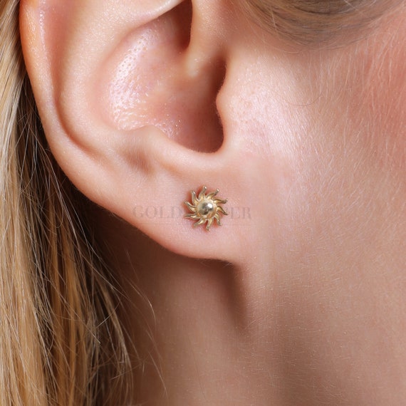 Sun Gold Earrings, 14K Gold Sun Earrings, Sun Stud Earrings, Sunshine Earrings, Gold Sunshine Earrings, 14K Gold Earrings.
