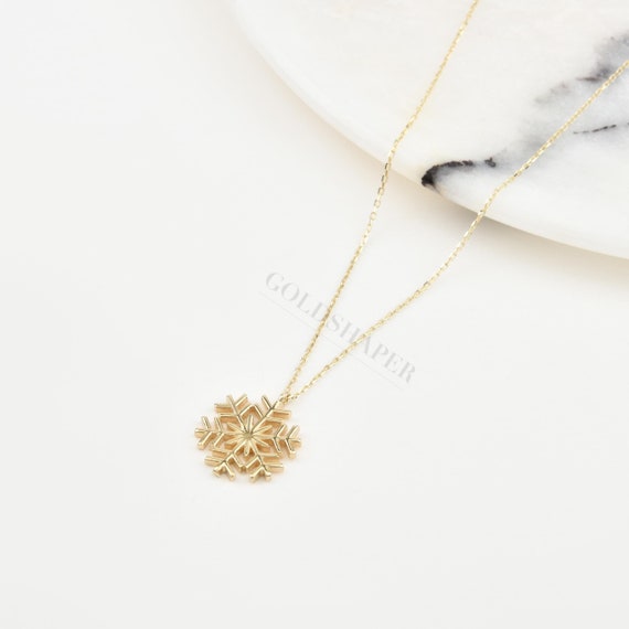 Gold Snowflake Necklace, 14K Gold Snowflake Necklace, Snowflake Necklace, Chrismas Necklace, Snowflake Charm Necklace, Winter Necklace.