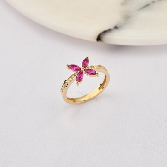 Clover Ruby Ring, 14K Gold Clover Ring, Ruby  Ring, Clover Gold Ring, Clover Ring, Clover Shape Ruby Gold Ring, Ruby Gold Ring, 14K Ring.