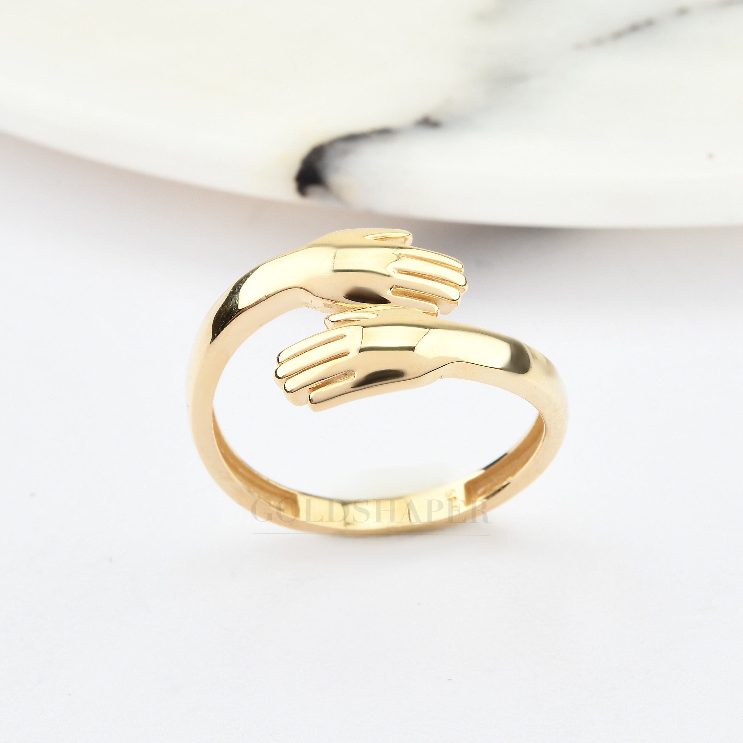 9ct gold hug ring discount
