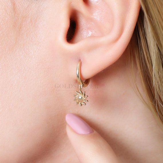 Sun Hoop Earrings, 14K Gold Sun Earrings, Sun Gold Hoop Earrings, Calestial Earrings, Gold Sun Earrings, 14K Gold Earrings.