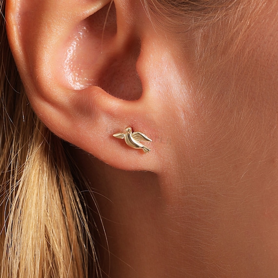 14K Gold Bird Earrings, Bird Stud Earrings, Bird Gold Earrings, Seagull Earrings, Gold Animal Earrings, Gold Stud Earrings.