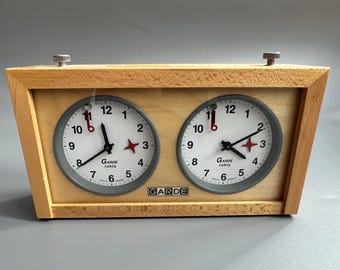 Reloj de ajedrez alemán. Reloj de ajedrez Garde en muy buen estado de funcionamiento, en su caja original. Reloj de ajedrez mecánico vintage Ruhla. Relojes de ajedrez.