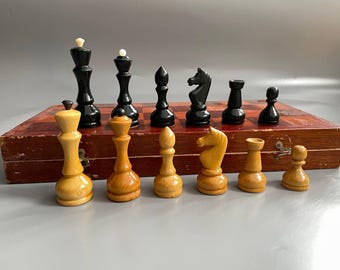 ヴィンテージ ソビエト木製チェスセット – トーナメント オレデジ