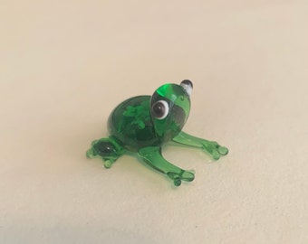 Tiny Handmade Green Frog Lampwork Glass Animal