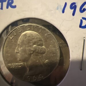 Pre 1964 silver Washington quarters some in VG to UNC condition