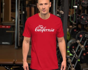 Retro California Beach T-Shirt: Unisex T-Shirt