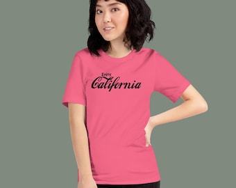 Retro California Beach T-Shirt: Unisex T-Shirt