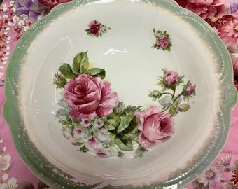 Cuenco vintage de porcelana bávara con rosas rosadas y detalles en verde menta, 28 cm