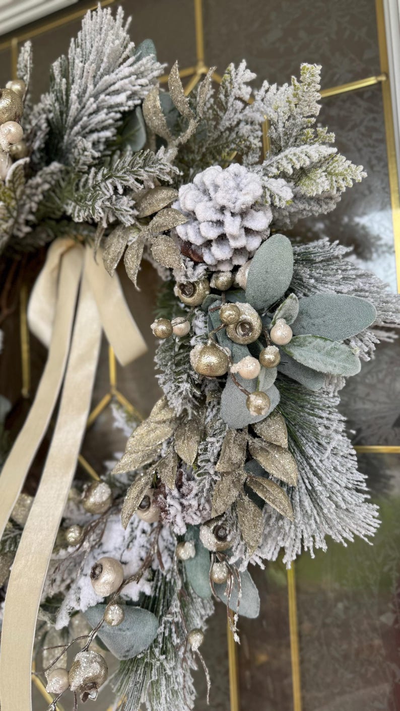 Winter Frosted Mixed Evergreen Lamb’s Ear Pinecone Wreath for Front ...